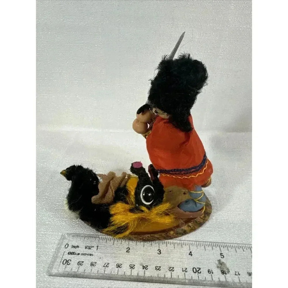 Russian Wood Hand Carved Man‎ Holding knife & 5" Tree Figurine Made in USSR Vtg - Picture 2 of 9